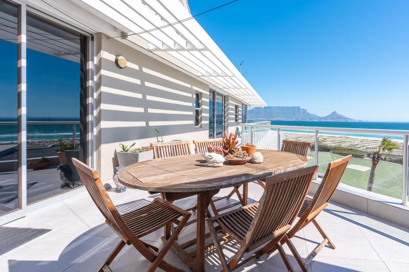 To Let 3 Bedroom Property for Rent in Dolphin Beach Western Cape